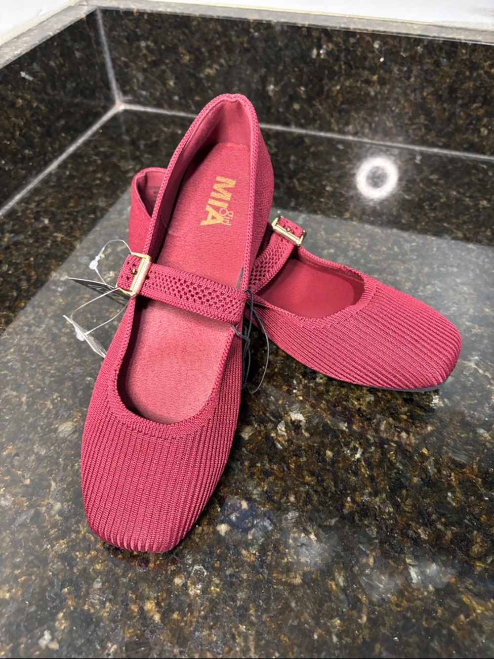 MIA NWT Women's Wine Ribbed Mary Jane Flats with Buckle